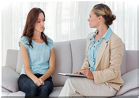 Woman Talking To A Bad Psychologist