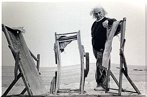 Nicanor parra on the beach